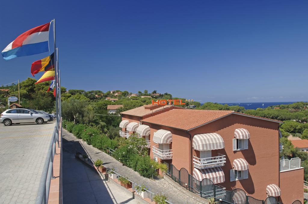 Hotel Acquamarina 포르토페라이오 외부 사진